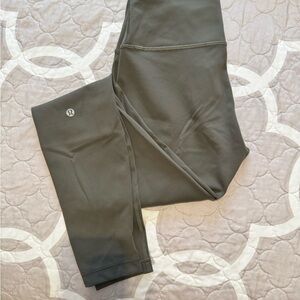 NWOT Lululemon Wunder Train 28” Legging